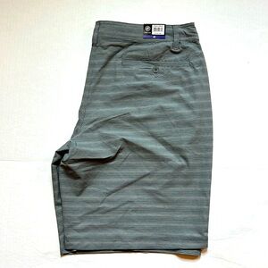 Hang ten mens shorts size 40 NWT (listing # 28)